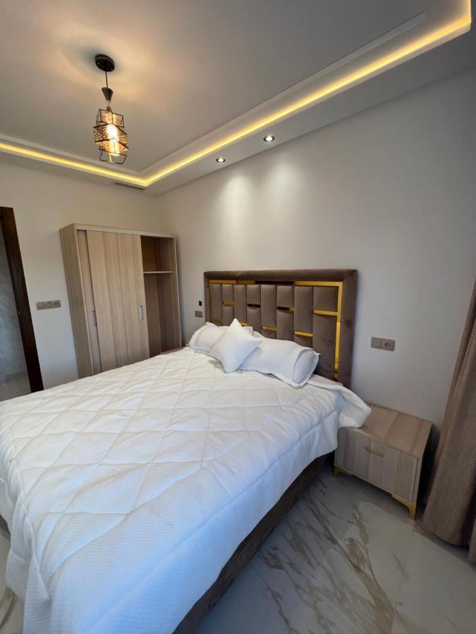 1 Apartment De Luxe Hay Almatar Надор Екстер'єр фото