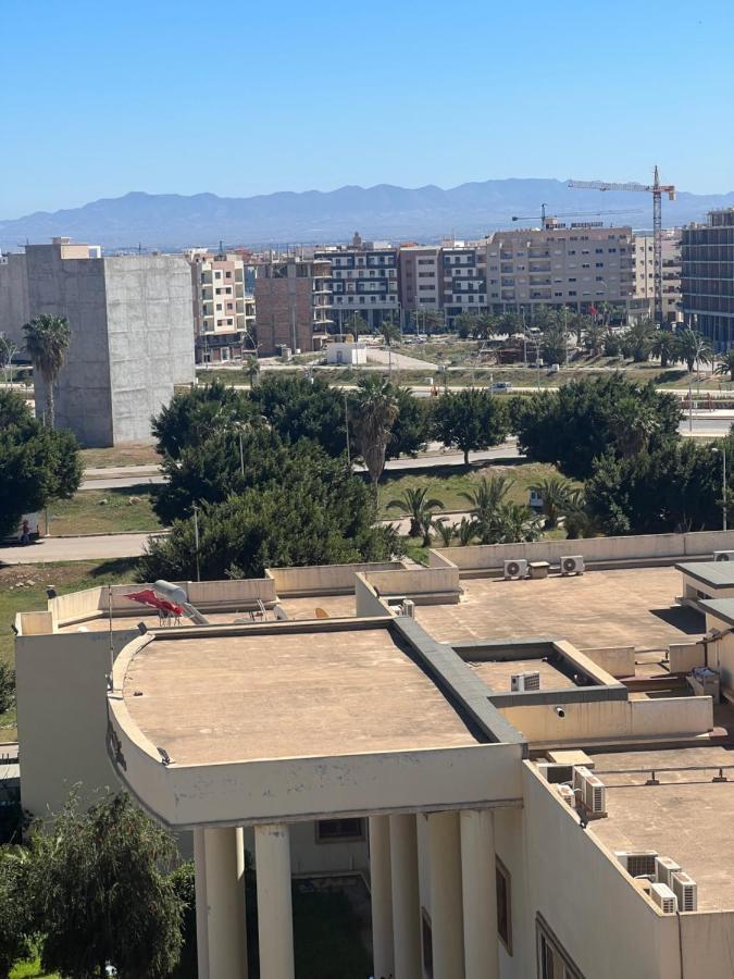 1 Apartment De Luxe Hay Almatar Надор Екстер'єр фото